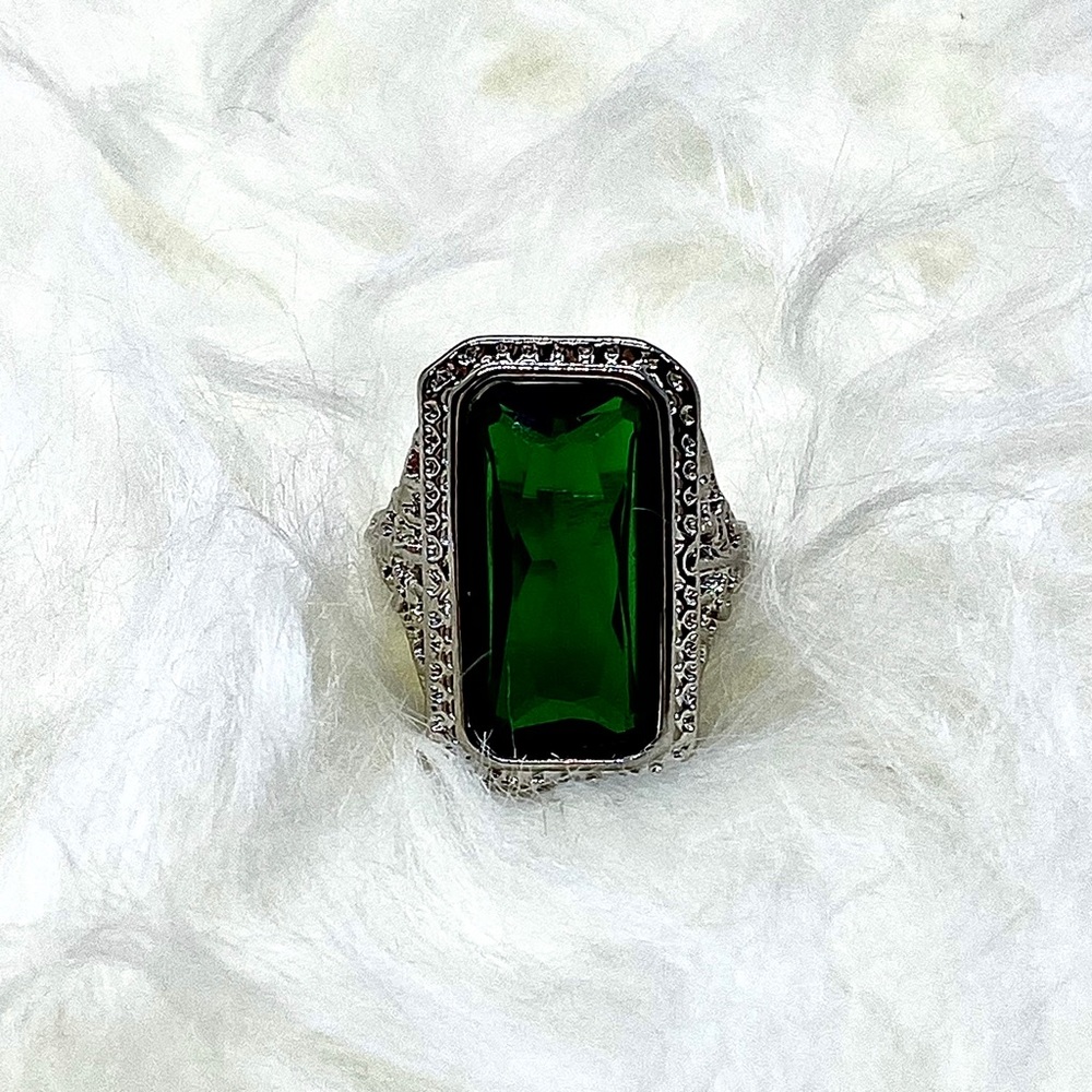 🌵NEW🌵Emerald Shaped Green Topaz, CZs, & 925 SS